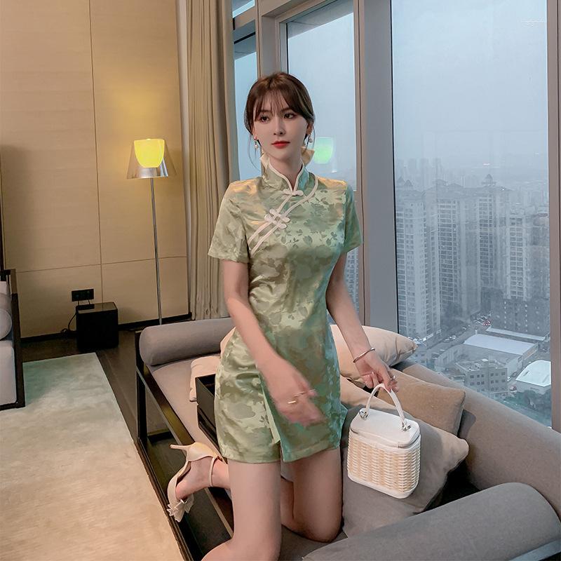 Work Dresses 2022 Chinese Traditional Print Floral Cheongsam Top And Shorts Ladies Retro Two Piece Set Fashion Qipao Dress For Women, Green
Work Dresses 2022 Chinese Traditional Print Floral Cheongsam Top And Shorts Ladies Retro Two Piece Set Fashion Qipao Dress For Women, Green
