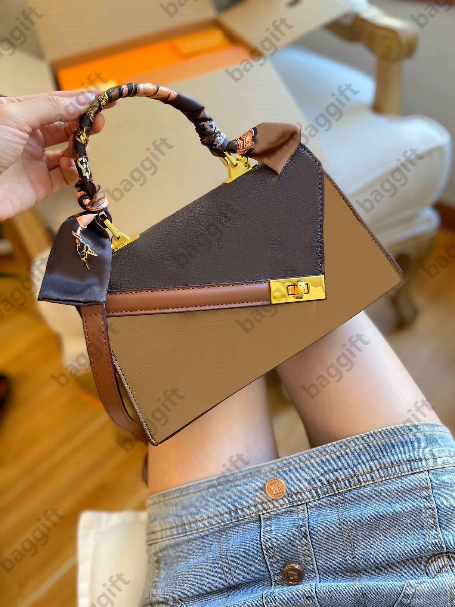 Designer vintage bags obliquity Cover Totes Women handbag Luxurys Ladies Cross body Shoulder Purses, No bag;for balance fees
Designer vintage bags obliquity Cover Totes Women handbag Luxurys Ladies Cross body Shoulder Purses, No bag;for balance fees
