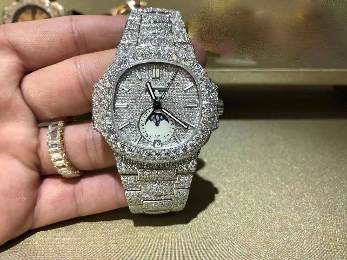 2022 New Edition Luxury Men's Watch Full Moissanite Diamond Pass Test Top Quality Mechanical ETA Movement Sapphire Watch With Box, 0.8mm
2022 New Edition Luxury Men's Watch Full Moissanite Diamond Pass Test Top Quality Mechanical ETA Movement Sapphire Watch With Box, 0.8mm