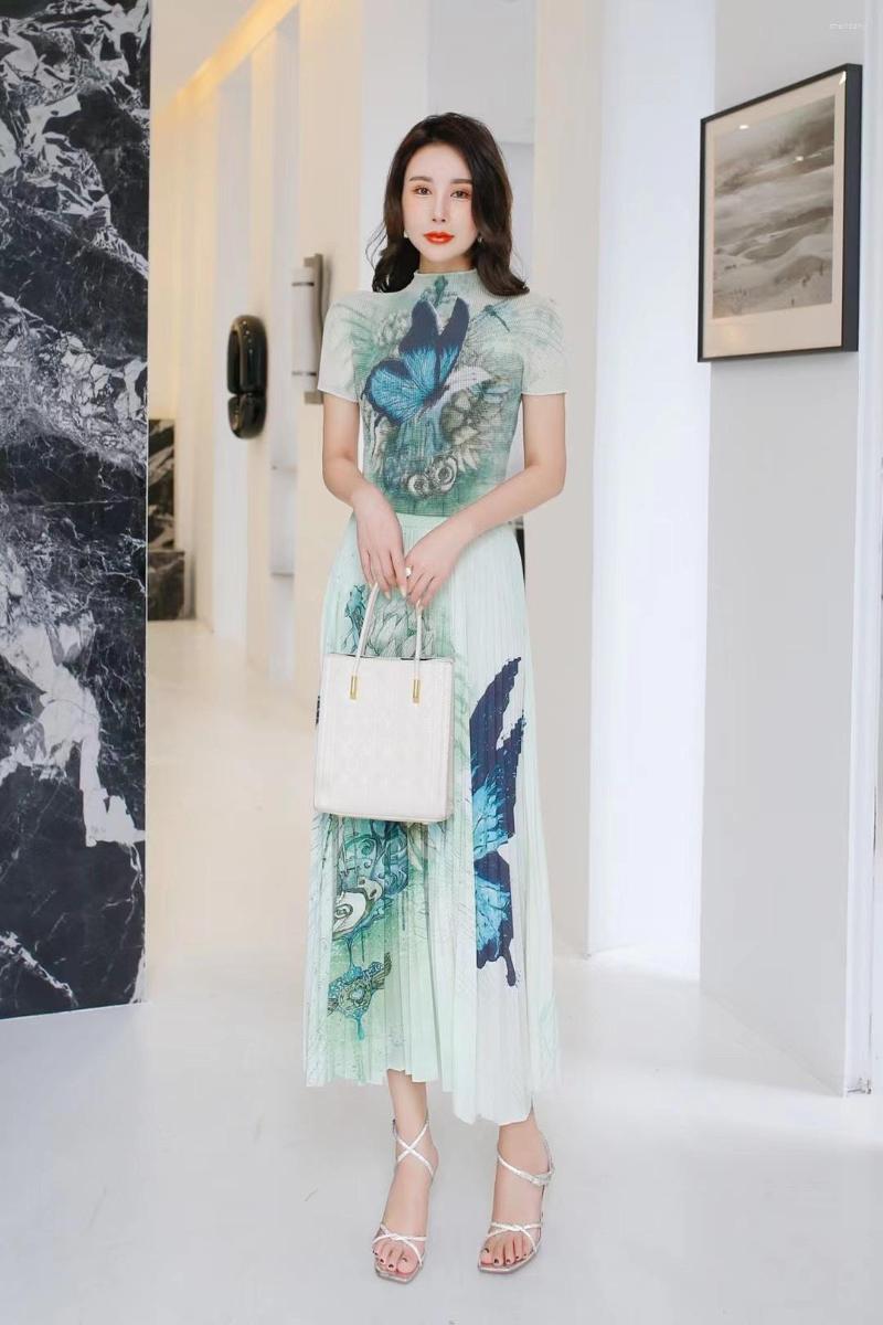 Work Dresses Summer Butterfly Print Pleated Skirt Set Elegant Lady Two Piece Fashion Slim Top Suit Women Outfit Vietnam Clothing, Green
Work Dresses Summer Butterfly Print Pleated Skirt Set Elegant Lady Two Piece Fashion Slim Top Suit Women Outfit Vietnam Clothing, Green