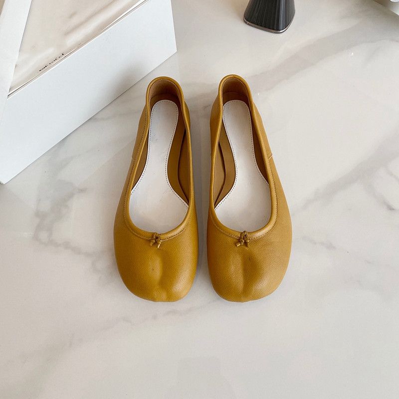 Design Luxury boot shoe casual Tabi Leather Ballerina Flats designer shoes loafers women ballef flat Fashion Autumn Womens Shoes, Brown
Design Luxury boot shoe casual Tabi Leather Ballerina Flats designer shoes loafers women ballef flat Fashion Autumn Womens Shoes, Brown