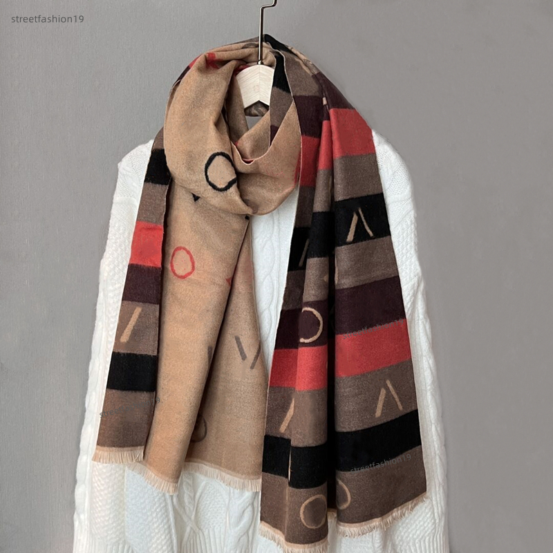 Luxury Scarf Designer Cashmere Scarves 2022 High Quality Women Wool Winter Warm Headwrap Mens Beanie Casquette Shawls Wraps Gift Reversible Soft Fall Scarf Ladies
Luxury Scarf Designer Cashmere Scarves 2022 High Quality Women Wool Winter Warm Headwrap Mens Beanie Casquette Shawls Wraps Gift Reversible Soft Fall Scarf Ladies