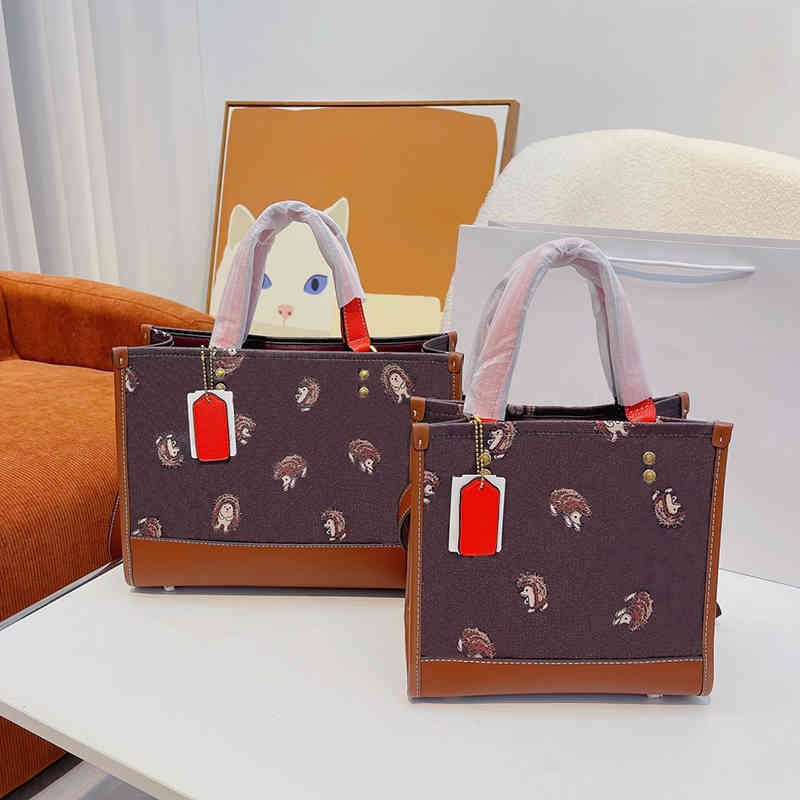 Totes Bag Handbag Designer Woman the tote bag luxury Leather shopping shoulder Fashion Women travel bag printing 220902