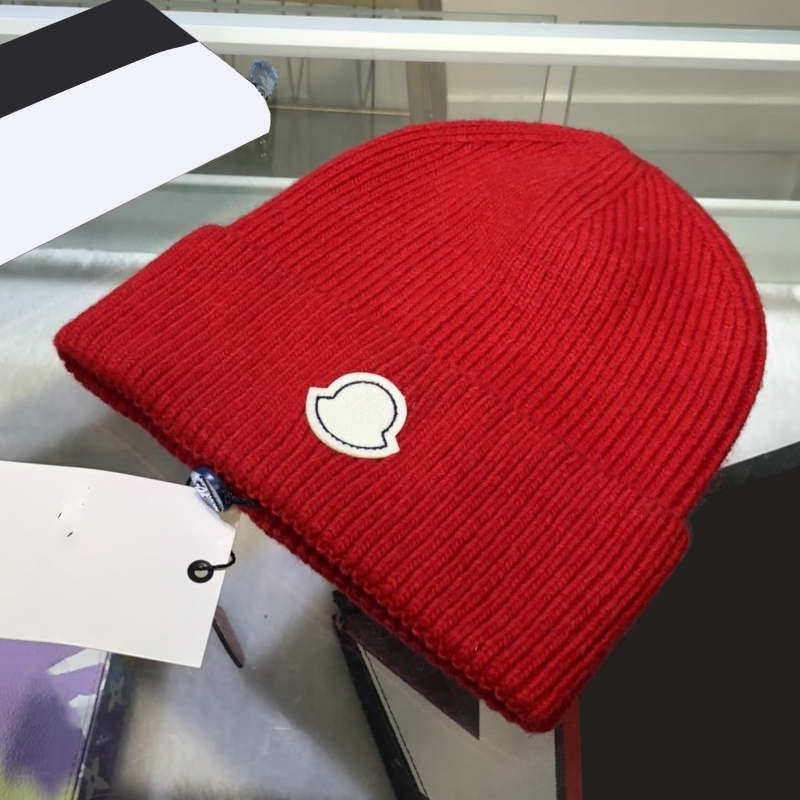 Luxurys Designers Beanie Versatile Winter Hat Unisex Classic Soild Color Cap Womens Leisure Fashion Street Fitted Hats Mens Top Quality Beanies Very Good, Red
Luxurys Designers Beanie Versatile Winter Hat Unisex Classic Soild Color Cap Womens Leisure Fashion Street Fitted Hats Mens Top Quality Beanies Very Good, Red