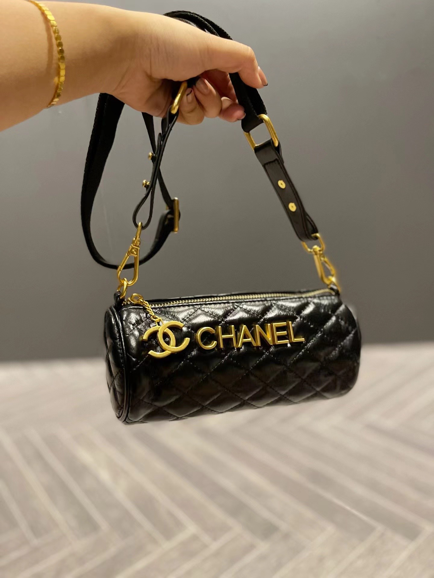 Cases Dupe Chanel D… - image