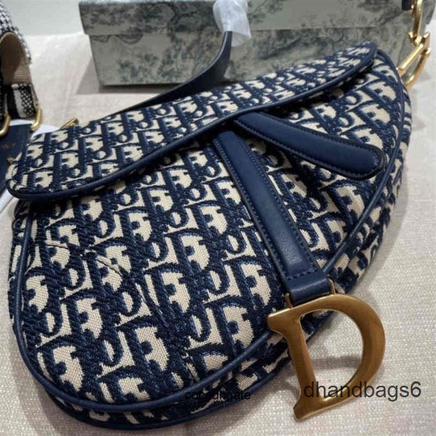 Handbags Bags Shoulder bag Christain dc Saddle Outlet Handbags Men's Chest Bag designer Embroidery Trend 2022 Cross Leisure 4K8I262Z, Black
Handbags Bags Shoulder bag Christain dc Saddle Outlet Handbags Men's Chest Bag designer Embroidery Trend 2022 Cross Leisure 4K8I262Z, Black