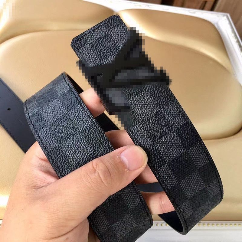 2022 Fashion Designer belts Men Womens belts Big Gold Buckle Genuine Leather Belt lattice printing With gift box 20 color 3.8cm width, High quality belt+gift box
2022 Fashion Designer belts Men Womens belts Big Gold Buckle Genuine Leather Belt lattice printing With gift box 20 color 3.8cm width, High quality belt+gift box
