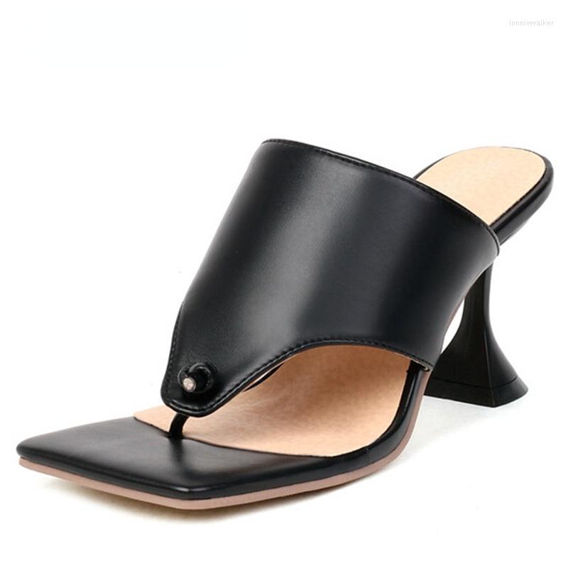 Sandals Women's Shoes Spring 2022 Luxury Designer Women Flip-flops Square Toe Hoof Heels Casual Lady Large Size 34-46, Black
Sandals Women's Shoes Spring 2022 Luxury Designer Women Flip-flops Square Toe Hoof Heels Casual Lady Large Size 34-46, Black