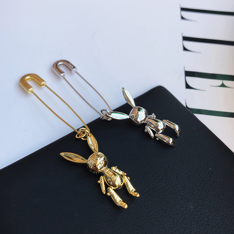 AMBUSH teddy bear charms dangle earrings cute active rabbit pin long earrings one pice 925 sterling silver luxury brand jewelry
AMBUSH teddy bear charms dangle earrings cute active rabbit pin long earrings one pice 925 sterling silver luxury brand jewelry
