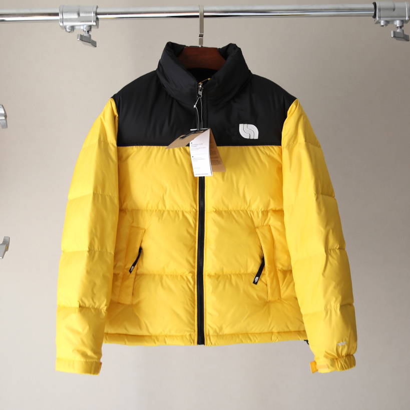 Classic 1996 Nuptse Famous luxury Mens Down Jackets For Women 700 Winter Embroidery Coat Hidden Hat Contrast color stitching Jacket Man Clothing Unisex, Black
Classic 1996 Nuptse Famous luxury Mens Down Jackets For Women 700 Winter Embroidery Coat Hidden Hat Contrast color stitching Jacket Man Clothing Unisex, Black