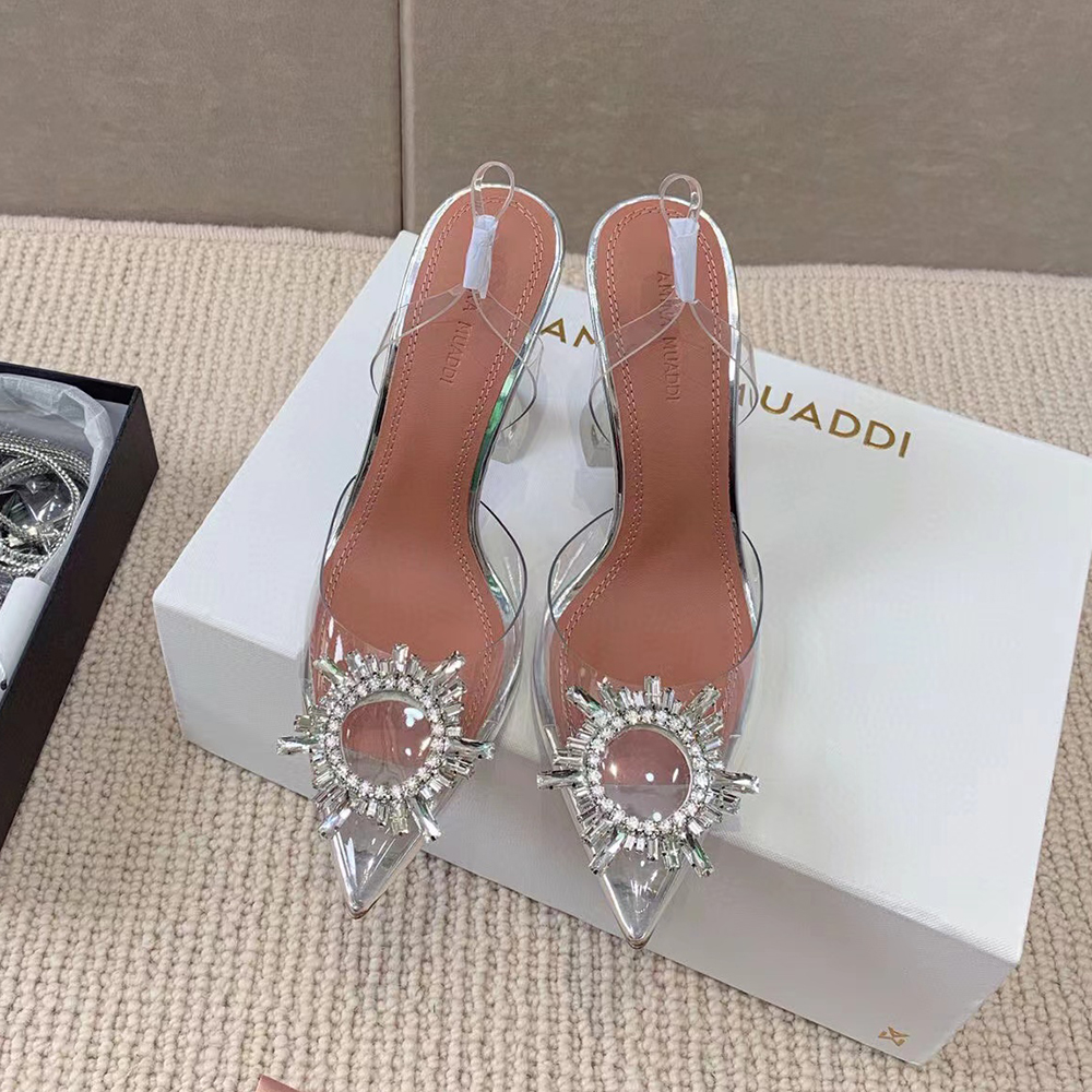Amina muaddi Begum Crtal-Embellished shoes buckle PVC Pumps sandals women's Luxury Designers Dress shoe genuine cowhide sole perfectly restore, Transparent color
Amina muaddi Begum Crtal-Embellished shoes buckle PVC Pumps sandals women's Luxury Designers Dress shoe genuine cowhide sole perfectly restore, Transparent color