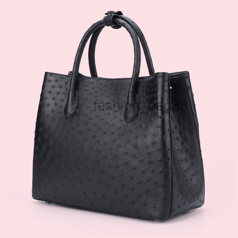 Messenger bag Manufacturers supply the South African ostrich leather handbags women in Europe and America platinum package handbag female 2, Blue
Messenger bag Manufacturers supply the South African ostrich leather handbags women in Europe and America platinum package handbag female 2, Blue