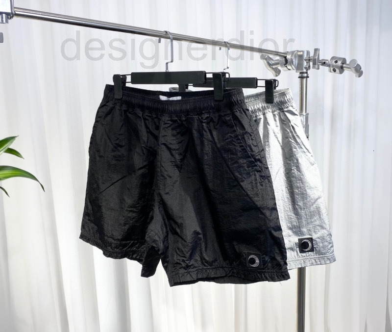 Women's Shorts designer High version 2022 summer new fashion brand metal nylon small compass casual shorts, Black
Women's Shorts designer High version 2022 summer new fashion brand metal nylon small compass casual shorts, Black