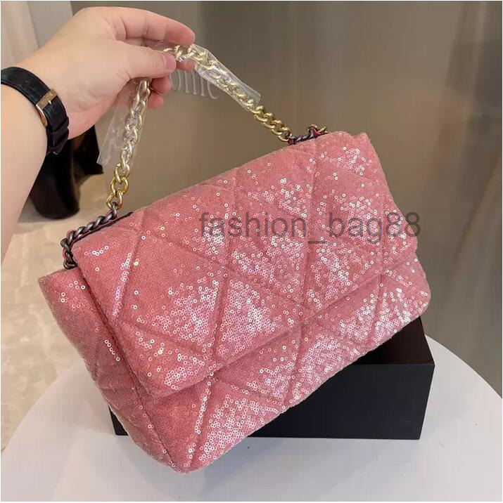 Fashion Women's Holiday Sequin Bag Classic Flap Quilted FW Large Capacity Interwoven Chain Shiny Crossbody Street Party Luxury Designer Bag 2022, 88
Fashion Women's Holiday Sequin Bag Classic Flap Quilted FW Large Capacity Interwoven Chain Shiny Crossbody Street Party Luxury Designer Bag 2022, 88
