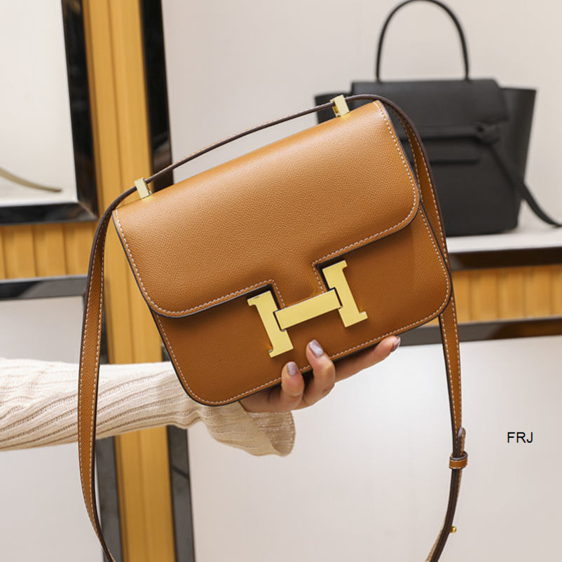 Designer Herme Bags Constances Hong Kong Purchasing Bag Female 2022 New Fashion h Buckle Kangkang Stewardess Small Ck Tofu Sing, White large collection gift box set
Designer Herme Bags Constances Hong Kong Purchasing Bag Female 2022 New Fashion h Buckle Kangkang Stewardess Small Ck Tofu Sing, White large collection gift box set