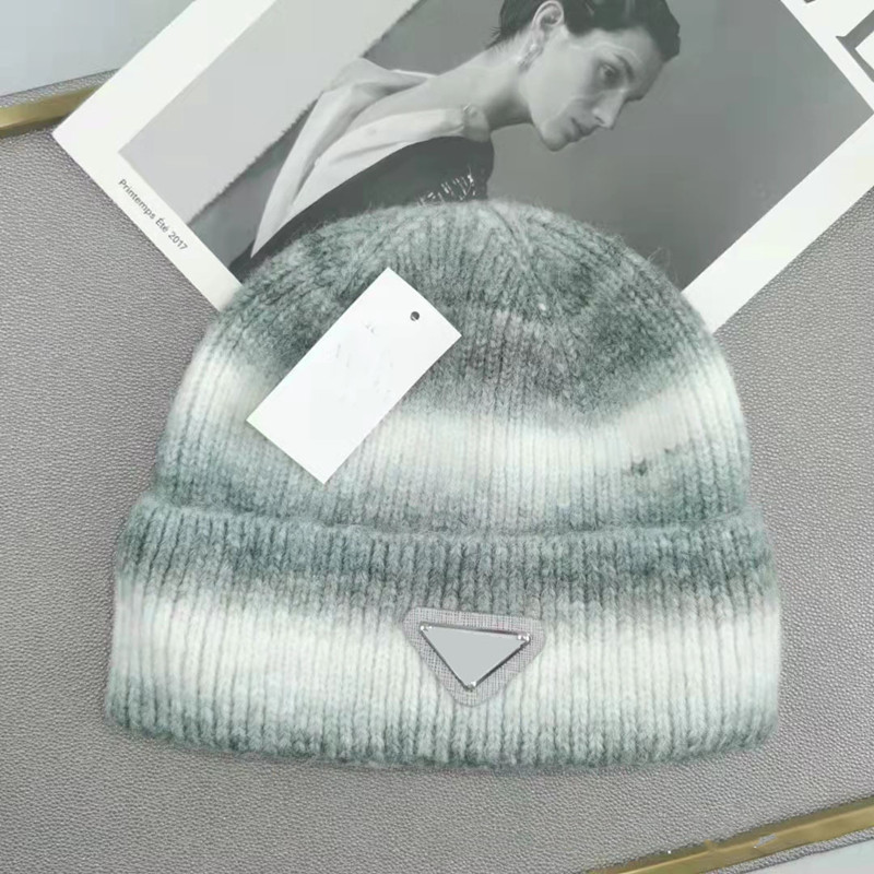 Designer brand men's beanie hats women's couples autumn and winter new gradient color knitted hats casual all-match
Designer brand men's beanie hats women's couples autumn and winter new gradient color knitted hats casual all-match