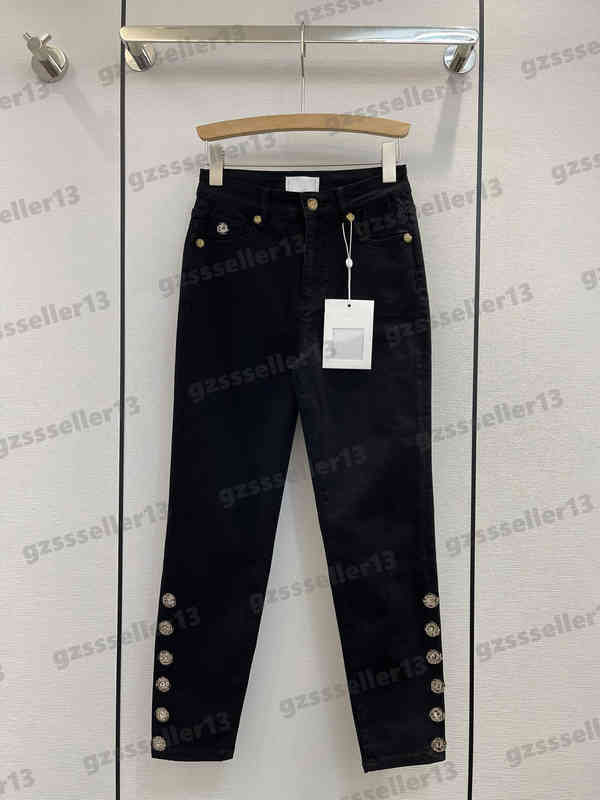 Fashion Womens Jeans CN Metal Button Logo Embellished Jeans Autumn Comfort Fabric Black Cotton Straight Skinny Pants Luxury Designer Women Clothing, Extra shipping
Fashion Womens Jeans CN Metal Button Logo Embellished Jeans Autumn Comfort Fabric Black Cotton Straight Skinny Pants Luxury Designer Women Clothing, Extra shipping