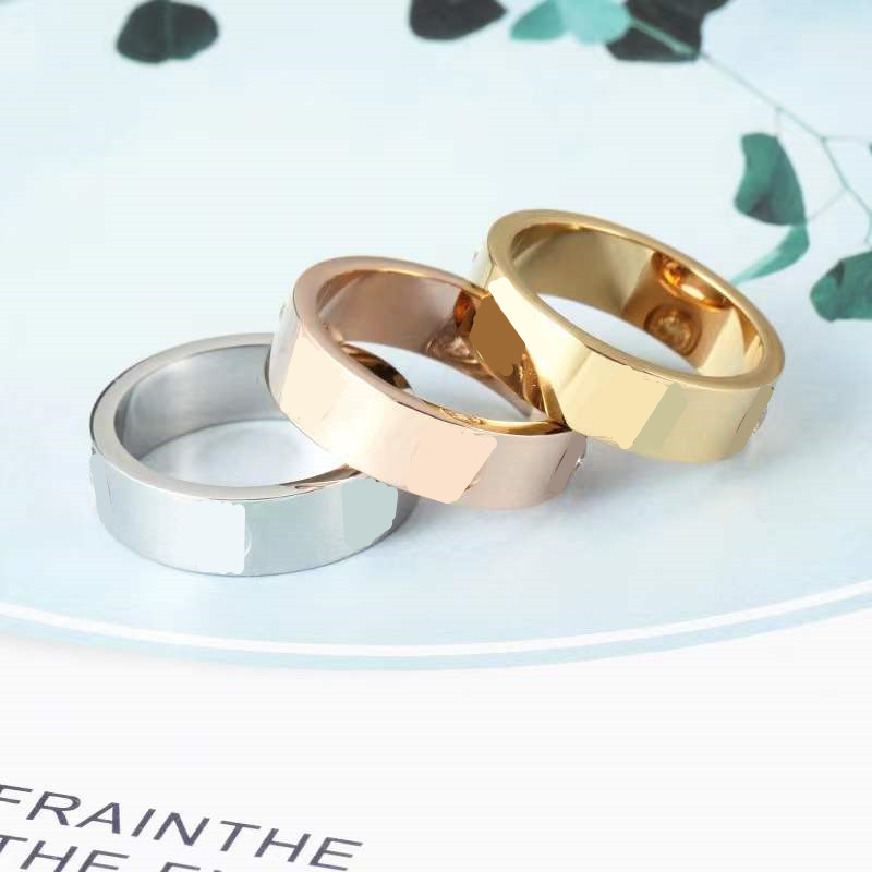 Classic Love Screw Ring Men Women Wedding Rings Luxury Designer Jewelry Never Fade 
Classic Love Screw Ring Men Women Wedding Rings Luxury Designer Jewelry Never Fade