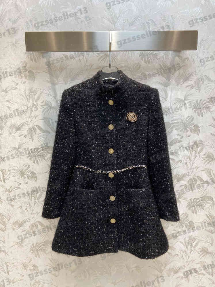 Trench Coats For Womens Designer CNL Chain Mid-length Jackets Retro Luxury High-end Black Silk Tweed Fabric Stand Collar Trench Coat Women Clothing 0912
Trench Coats For Womens Designer CNL Chain Mid-length Jackets Retro Luxury High-end Black Silk Tweed Fabric Stand Collar Trench Coat Women Clothing 0912