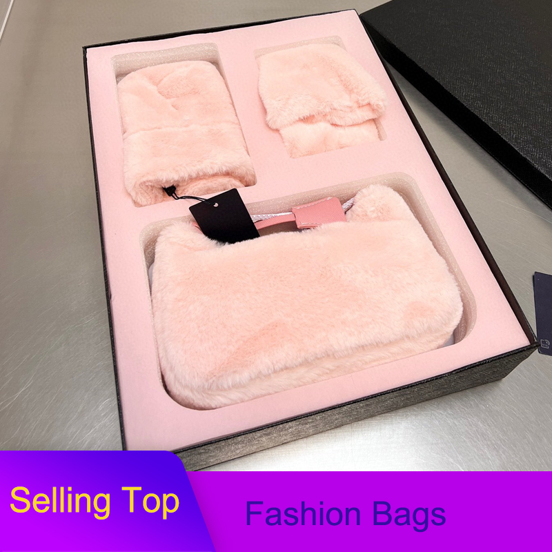 autumn and winter hand Single bags Shoulder Messenger versatile foreign style versatile portable tot messeng Designer Bag handbag CC, Pink
autumn and winter hand Single bags Shoulder Messenger versatile foreign style versatile portable tot messeng Designer Bag handbag CC, Pink