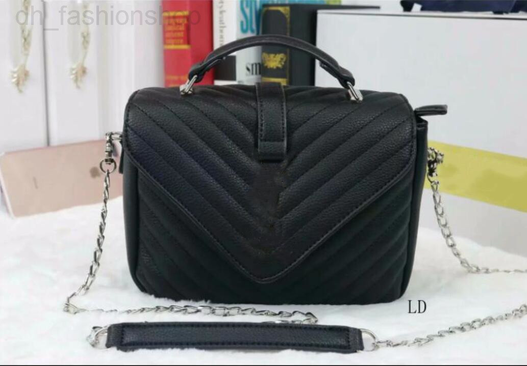Totes Famous designer Shoulder bag Pu leather Fashion chain flip bag Cross body Pure color Female women handbag cross body 2022 top quality
Totes Famous designer Shoulder bag Pu leather Fashion chain flip bag Cross body Pure color Female women handbag cross body 2022 top quality