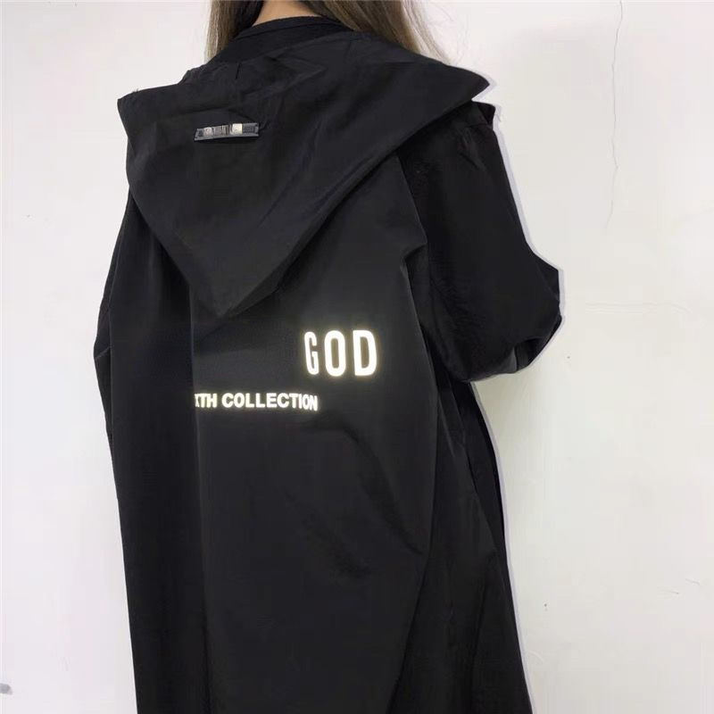 FOG Jacket Mens Designer Coat Essential 3M Reflective Long Windbreaker Nylon Waterproof Hooded Jackets Hip Hop men women Casual zip Coat, Black
FOG Jacket Mens Designer Coat Essential 3M Reflective Long Windbreaker Nylon Waterproof Hooded Jackets Hip Hop men women Casual zip Coat, Black