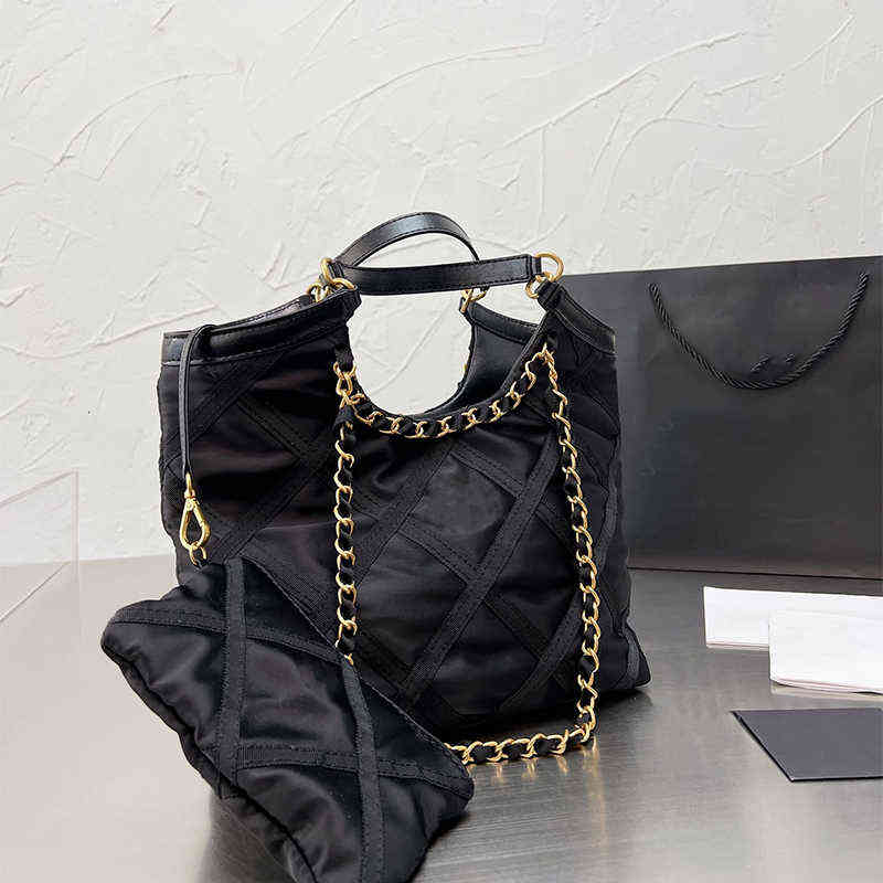 CC Bag Shopping Bags 2022 New High Quality Black Tote Large Capacity Nylon Quilted Designer Handbag Woman Fashion Shoulder Messenger Retro U, Black small
CC Bag Shopping Bags 2022 New High Quality Black Tote Large Capacity Nylon Quilted Designer Handbag Woman Fashion Shoulder Messenger Retro U, Black small