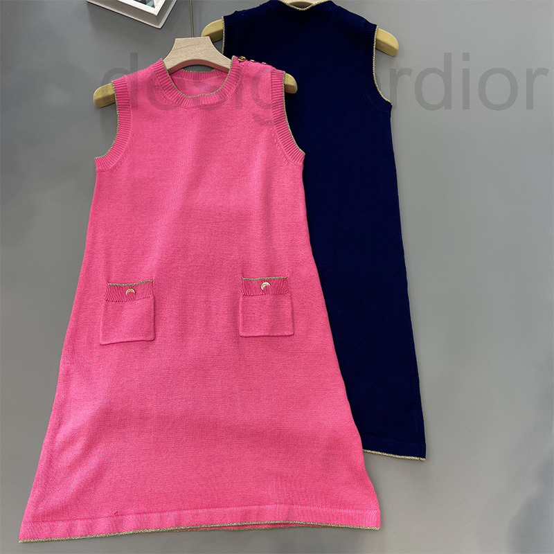 Casual Dresses designer Xiaoxiangfeng knitted sleeveless vest dress gold line pocket casual sweet style 2022 new versatile wool skirt XTF1, 2# packing bag
Casual Dresses designer Xiaoxiangfeng knitted sleeveless vest dress gold line pocket casual sweet style 2022 new versatile wool skirt XTF1, 2# packing bag