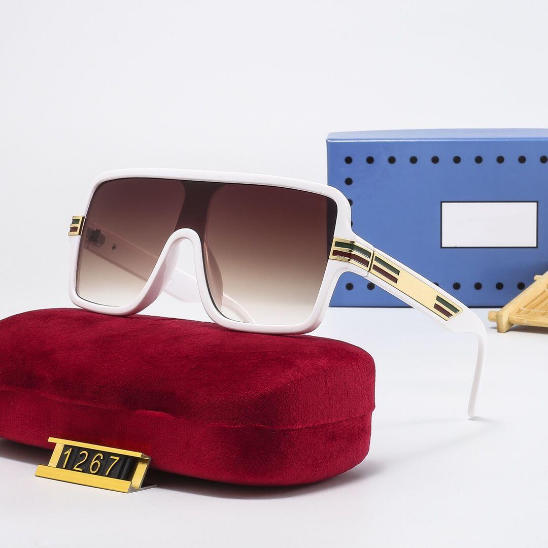 2022 Fashion Designer Sunglasses Man Woman Luxury Sun Glasses Rectangle Goggle Adumbral 7 Color Full Frame Optional Top Quality 1267 case
2022 Fashion Designer Sunglasses Man Woman Luxury Sun Glasses Rectangle Goggle Adumbral 7 Color Full Frame Optional Top Quality 1267 case