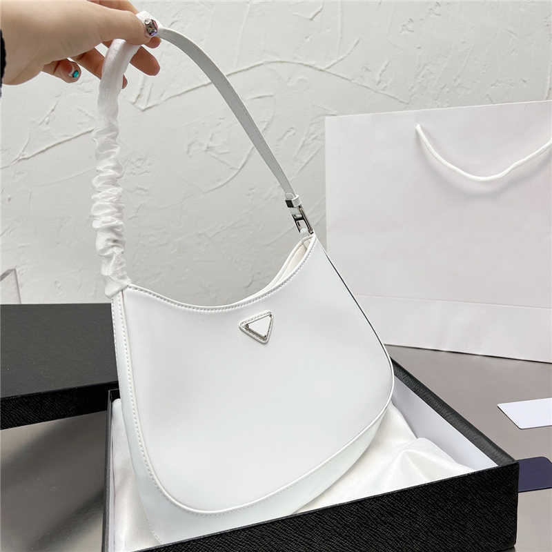 Hobo Bag Fashion Designers Womens Shoulder Bags Handbag Women Luxurys Designers Axillary Bags Backpack Totes Cleo Brushed Leather Wallet, 58
Hobo Bag Fashion Designers Womens Shoulder Bags Handbag Women Luxurys Designers Axillary Bags Backpack Totes Cleo Brushed Leather Wallet, 58