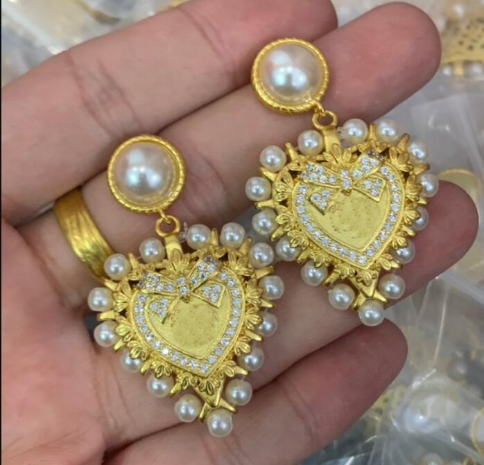 New Designed Earrings Studs G Letters D Pearls Heart pendants women's Ear Clip Designer Jewelry D67Y
New Designed Earrings Studs G Letters D Pearls Heart pendants women's Ear Clip Designer Jewelry D67Y