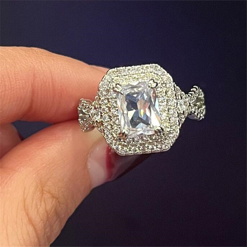 Choucong Brand Wedding Rings Luxury Jewelry 925 Sterling Silver Round Cut White Topaz CZ Diamond Gemstones Party Eternity Women Engagement Band Ring G