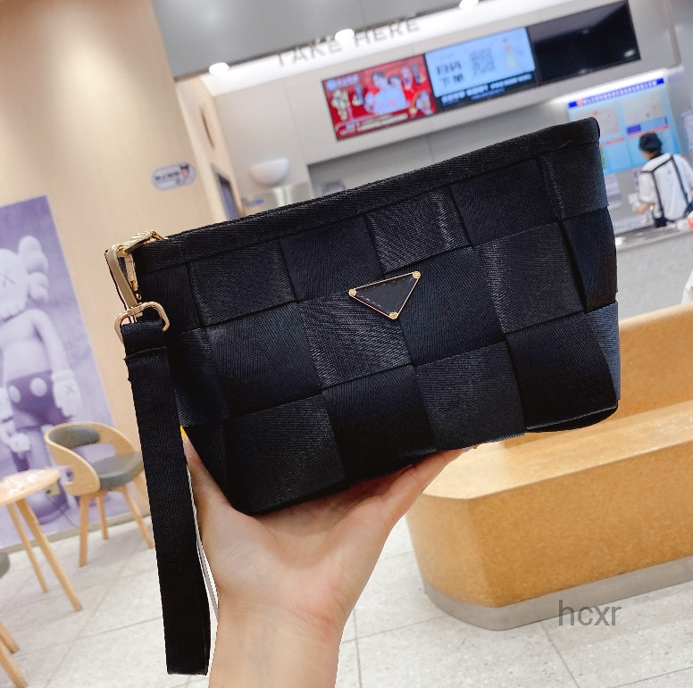 Shoulder Bags Quality luxurys designers bags Fashion women CrossBody Handbag Woven pillow Bag Clutch Totes ladies
Shoulder Bags Quality luxurys designers bags Fashion women CrossBody Handbag Woven pillow Bag Clutch Totes ladies