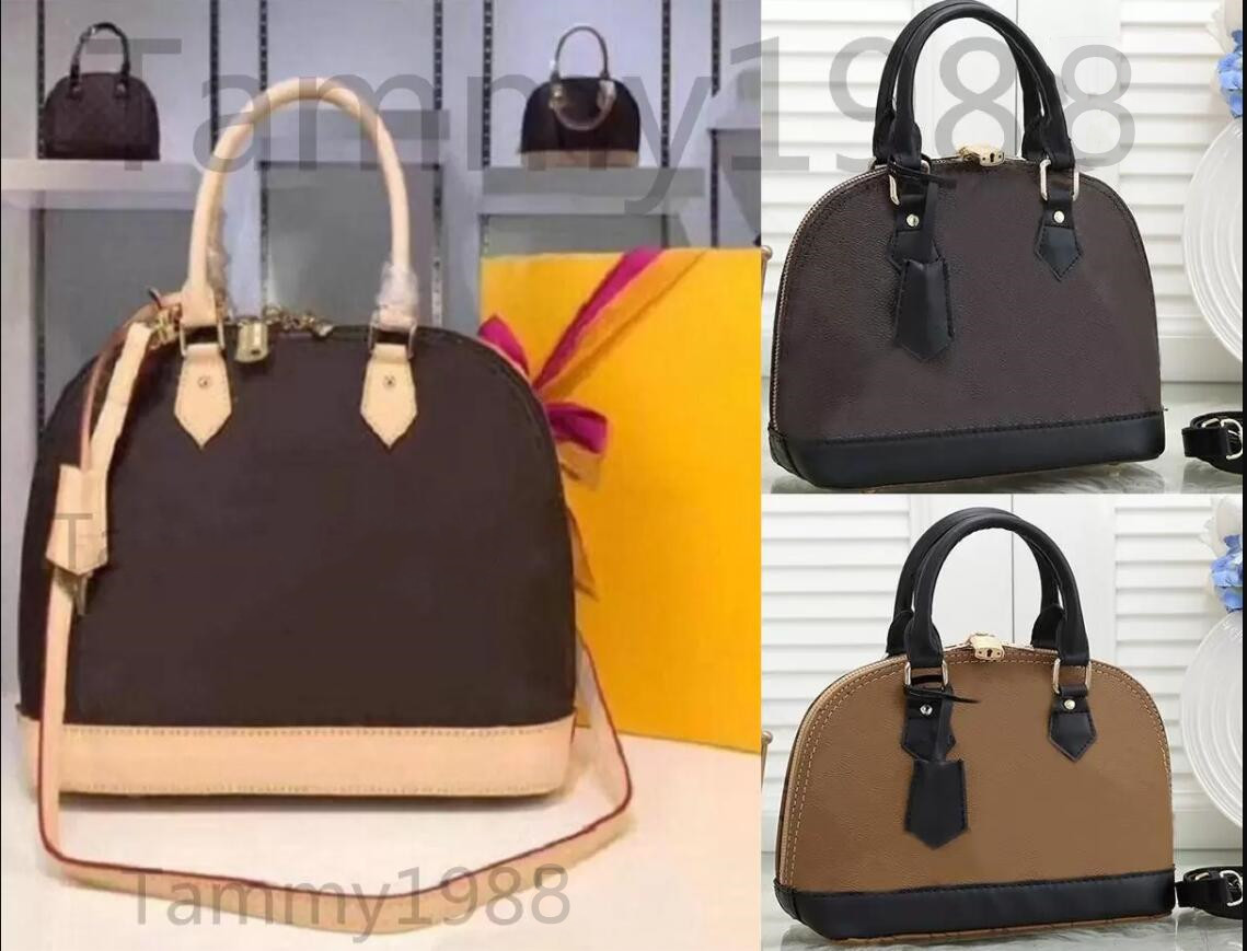 High quality Women Luxurys Designers Shoulder Bags Alma Bb Fashion Lady Chain Messenger Bag Leather Handbags Shell Wallet Purse Ladies Cosmetic Crossbody Tote, Red (patent leather)
High quality Women Luxurys Designers Shoulder Bags Alma Bb Fashion Lady Chain Messenger Bag Leather Handbags Shell Wallet Purse Ladies Cosmetic Crossbody Tote, Red (patent leather)