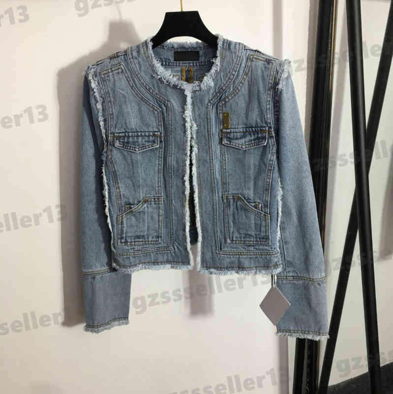 Womens Denim Jacket Blm Luxury Designer Light Blue Fashion Frayed Round Neck Jacket Fashion Brand Autumn Short Jackets Womens Clothing 0912
Womens Denim Jacket Blm Luxury Designer Light Blue Fashion Frayed Round Neck Jacket Fashion Brand Autumn Short Jackets Womens Clothing 0912