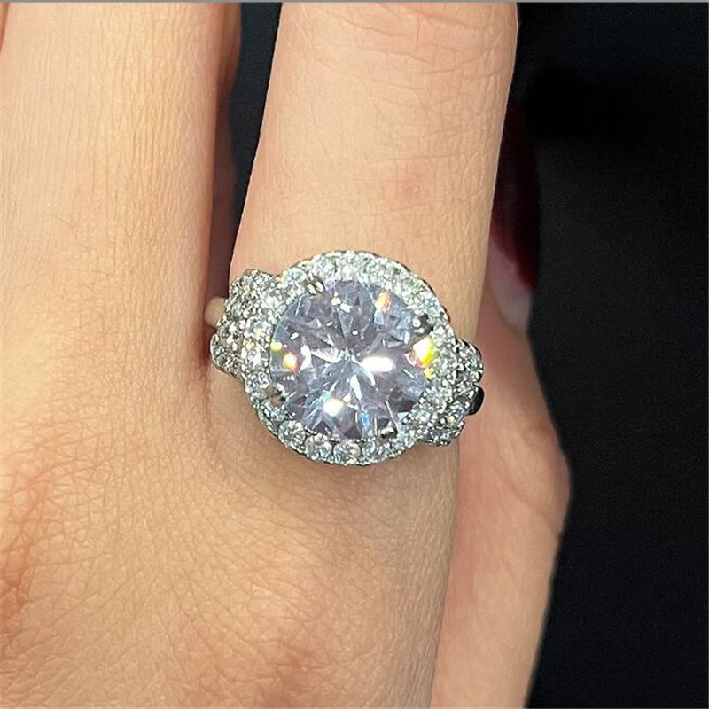 Choucong Brand Wedding Rings Luxury Jewelry 925 Sterling Silver Round Cut White Topaz CZ Diamond Gemstones Party Eternity Women Engagement Band Ring G