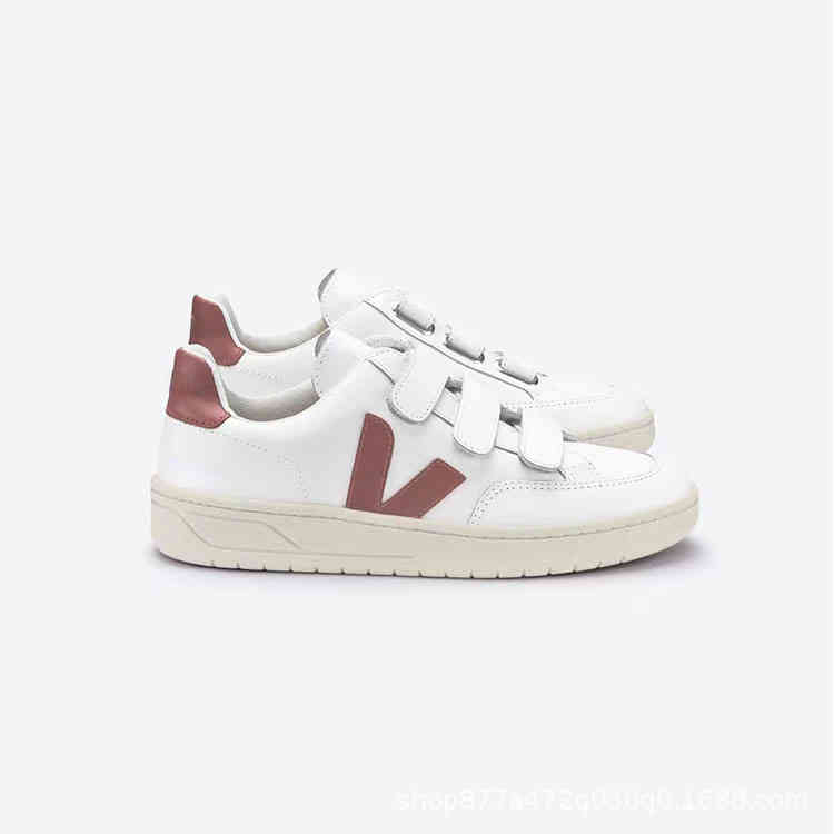 Dress Shoes French Veja small white shoes men's and women's flat shoes classic V-shaped color matching leather sneakers, V12 fluorescent purple velcro
Dress Shoes French Veja small white shoes men's and women's flat shoes classic V-shaped color matching leather sneakers, V12 fluorescent purple velcro