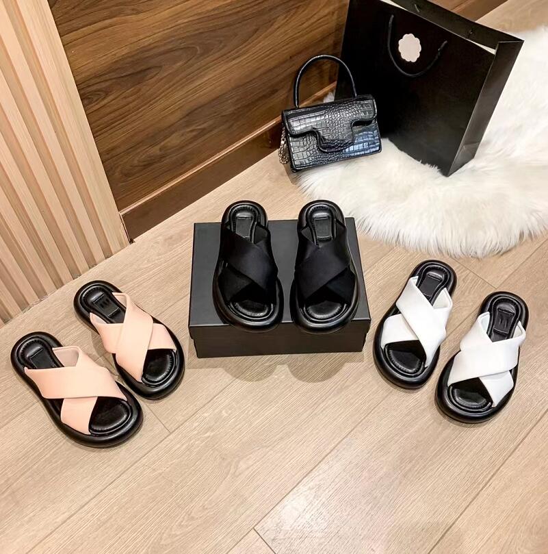 Cross Vamp New Style Slipper Designer Women Flat Bottom Sandals Solid Color Home Leisure Slippers High Quality Outdoor Beach Shoes Sandals, Not for individual sale
Cross Vamp New Style Slipper Designer Women Flat Bottom Sandals Solid Color Home Leisure Slippers High Quality Outdoor Beach Shoes Sandals, Not for individual sale