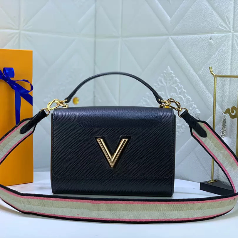 TOP QUALITY medium handbag women shoulder bags luxurys designers purse fashion chain leather water ripple totes classic woman crossbody bag
TOP QUALITY medium handbag women shoulder bags luxurys designers purse fashion chain leather water ripple totes classic woman crossbody bag