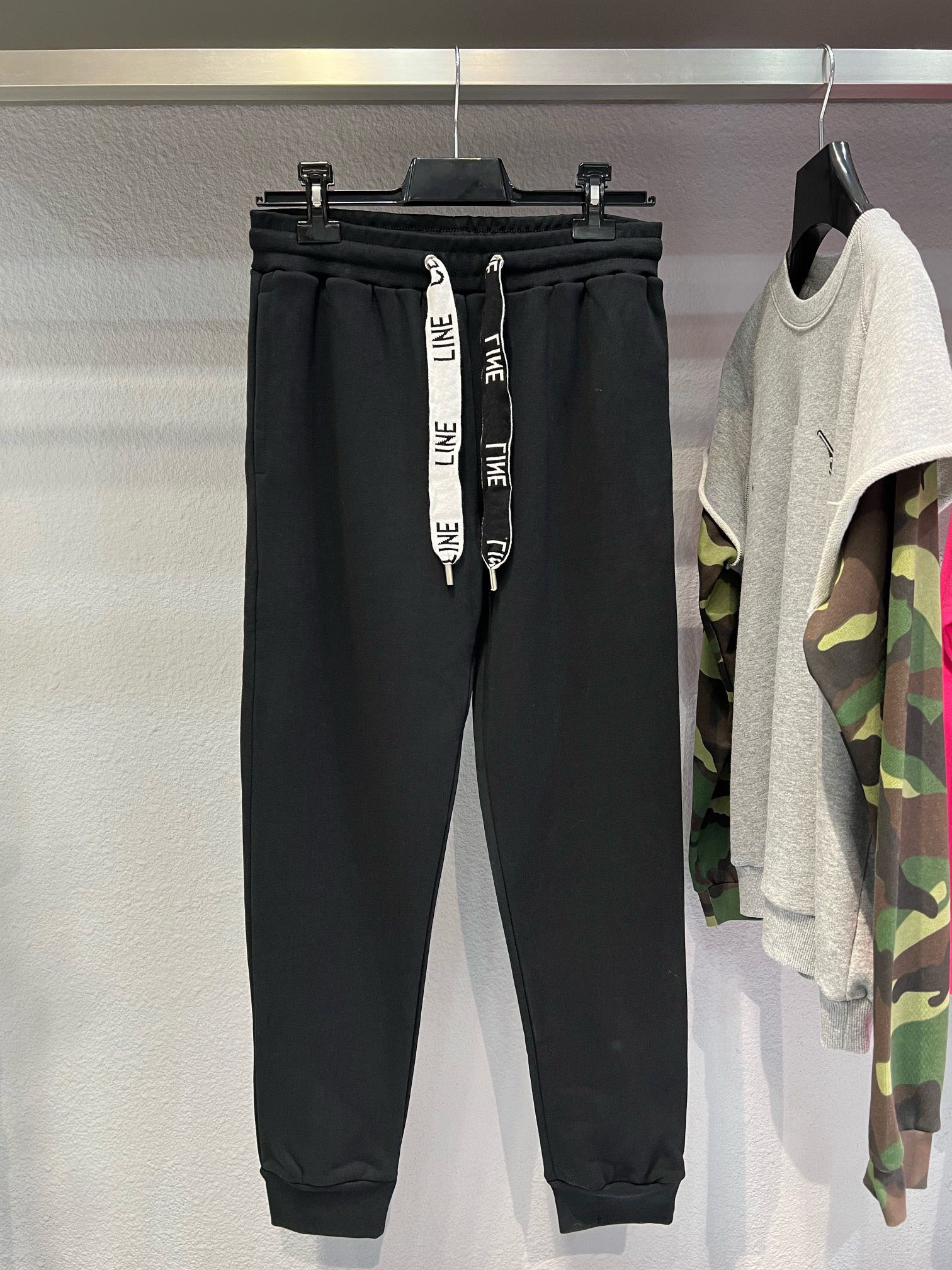 Men's Plus Size Pants Round neck embroidered and printed polar style summer wear with street pure cotton 13g
Men's Plus Size Pants Round neck embroidered and printed polar style summer wear with street pure cotton 13g