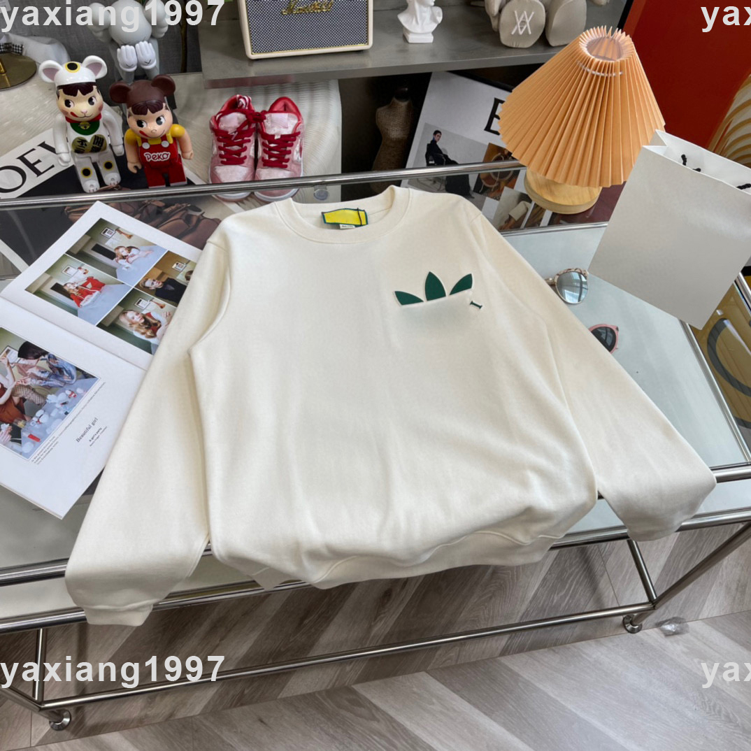 Men's sweater high quality Mens hoodie sweatshirts italy style autumn and winter zipper jacket designer luxury double letter classic Men women alike clothin 545, White
Men's sweater high quality Mens hoodie sweatshirts italy style autumn and winter zipper jacket designer luxury double letter classic Men women alike clothin 545, White