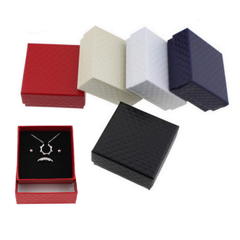 Diamond Pattern Jewelry Boxes Earrings Necklace Bracelet Display Case Jewelry Gift Packing Box
Diamond Pattern Jewelry Boxes Earrings Necklace Bracelet Display Case Jewelry Gift Packing Box