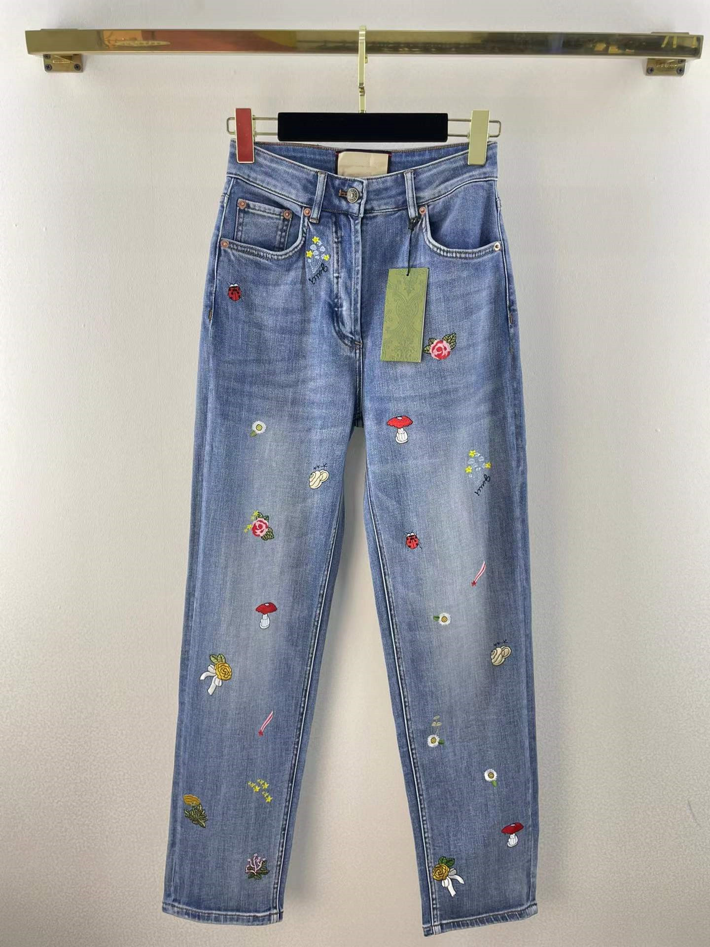 Milan Runway Jeans 2022 New Autumn Winter Fashion Designer Pants Brand Same Style Luxury Women' 0903-17, Blue
Milan Runway Jeans 2022 New Autumn Winter Fashion Designer Pants Brand Same Style Luxury Women' 0903-17, Blue