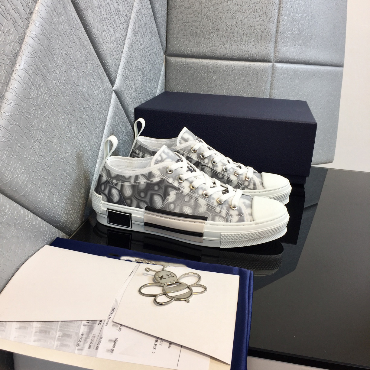 2022 luxury Designer Shoes low top B23 Oblique Technology Sneakers men Women Casual Trainer Eur 35-47
2022 luxury Designer Shoes low top B23 Oblique Technology Sneakers men Women Casual Trainer Eur 35-47