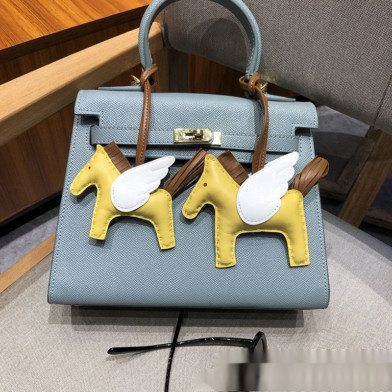 Real Sheepskin Leather Horse Bag Charm Keychain High Quality Pony Pendant Classic Handbag Ornament Made by Hand 002 26W0319