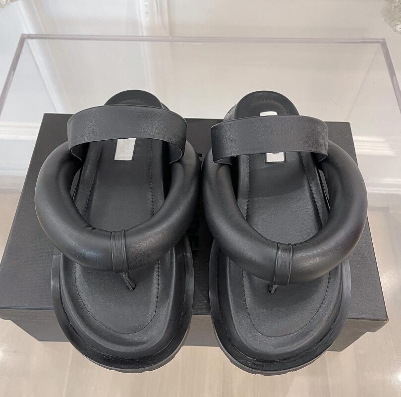 Summer Leisure Slipper Designer Bread Sponge Sandal Luxury Sheepskin Thick-Soled Slippers Flip-Flops Brand Solid Color Outdoor Beach Sandal, Not for individual sale
Summer Leisure Slipper Designer Bread Sponge Sandal Luxury Sheepskin Thick-Soled Slippers Flip-Flops Brand Solid Color Outdoor Beach Sandal, Not for individual sale