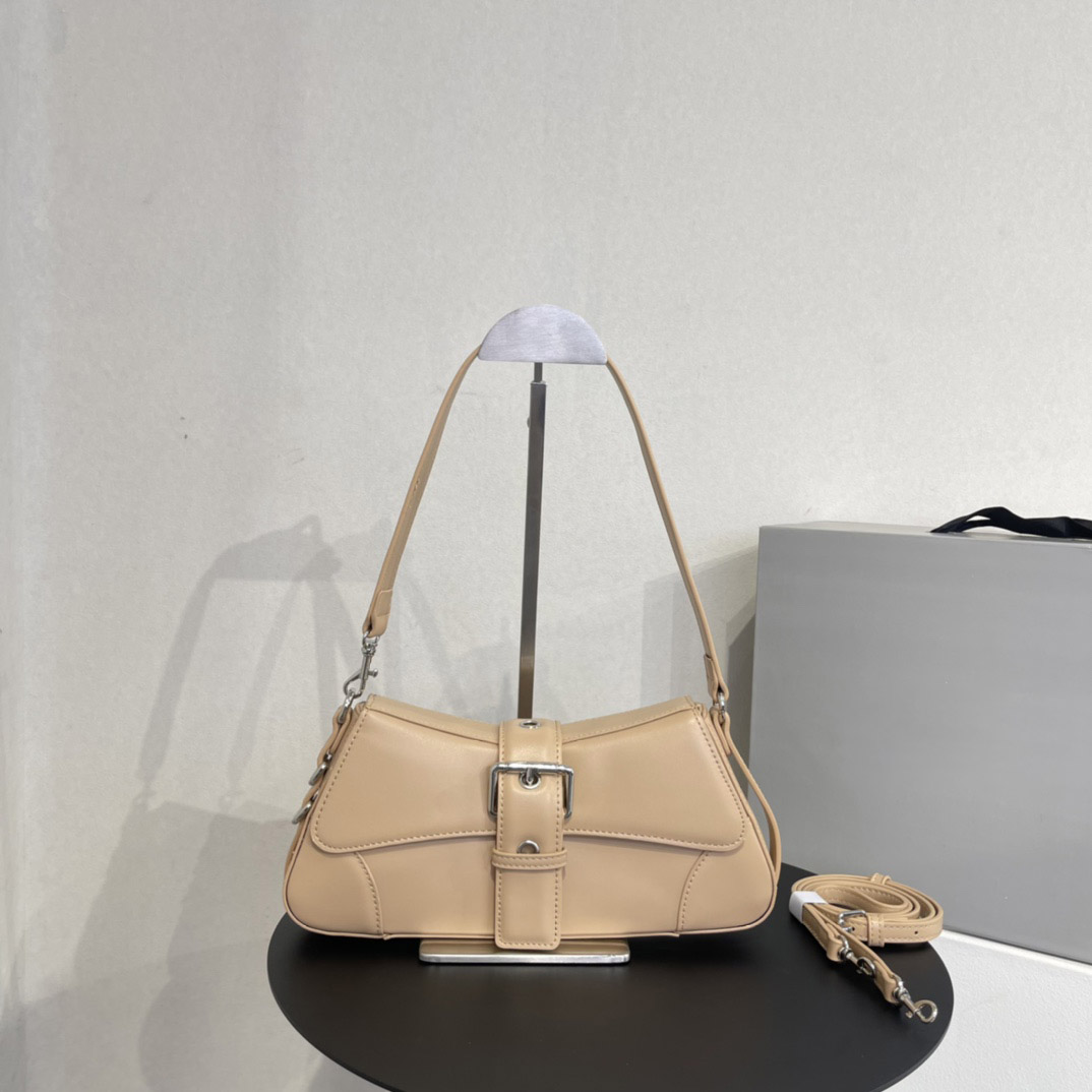 Fashion Designers Women Handbags BB lindsay Shoulder Bags Luxurys Lady Crossbody Highs Quality Classic Leather Messenger Purses It Girl Totes #683, Designer-b
Fashion Designers Women Handbags BB lindsay Shoulder Bags Luxurys Lady Crossbody Highs Quality Classic Leather Messenger Purses It Girl Totes #683, Designer-b