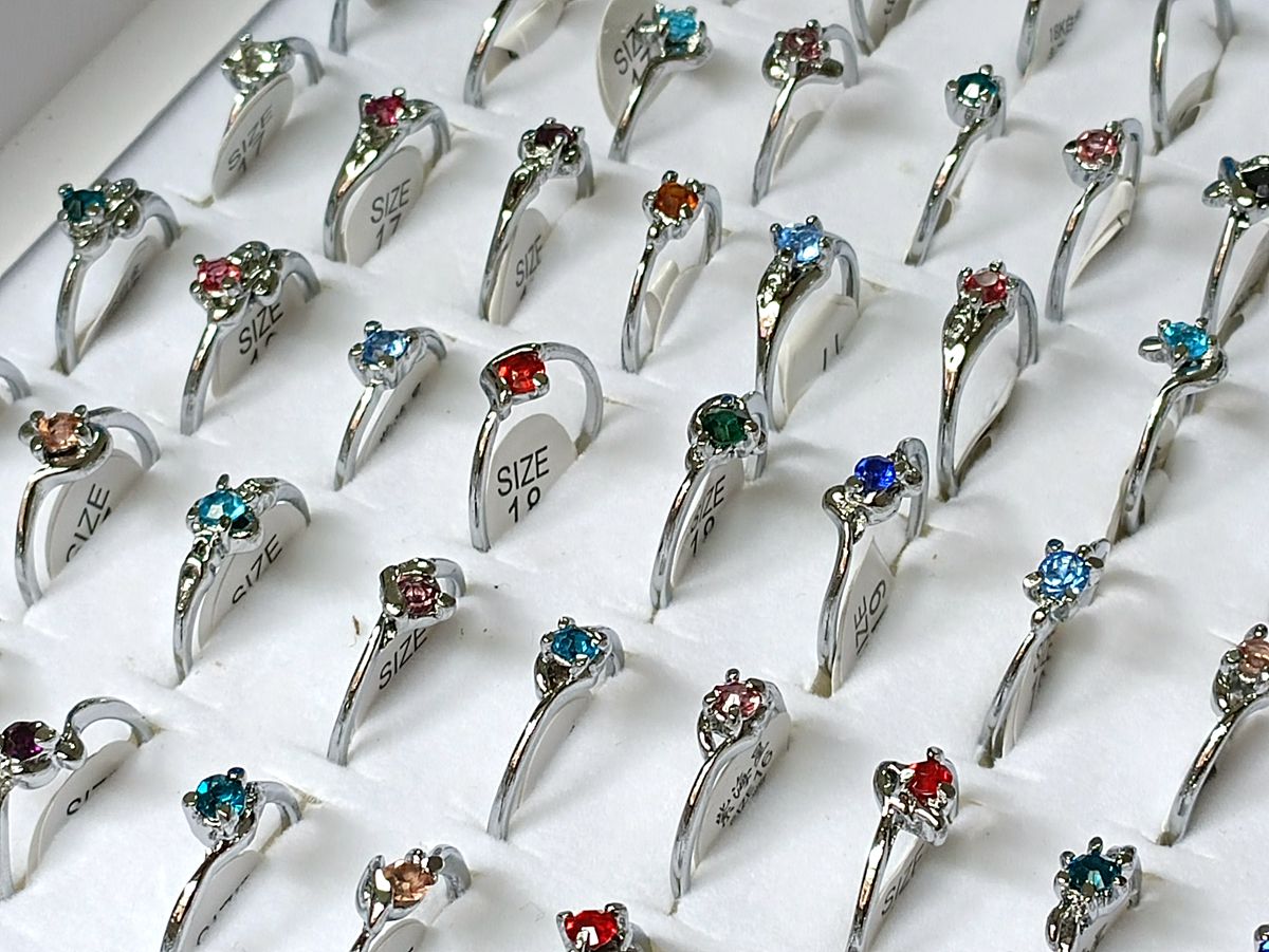 50pcs/lot Wholesale Wedding Band Ring With Rheinwtone CZ Womens Ring Lovers Couples Engagement Jewelry Birthday Alloy Silver plate