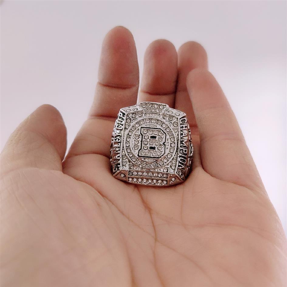 2011 BOSTON BRUINS STANLEY CUP CHAMPIONSHIP RING Set Wooden Display Box Fan Gift whole292w
2011 BOSTON BRUINS STANLEY CUP CHAMPIONSHIP RING Set Wooden Display Box Fan Gift whole292w