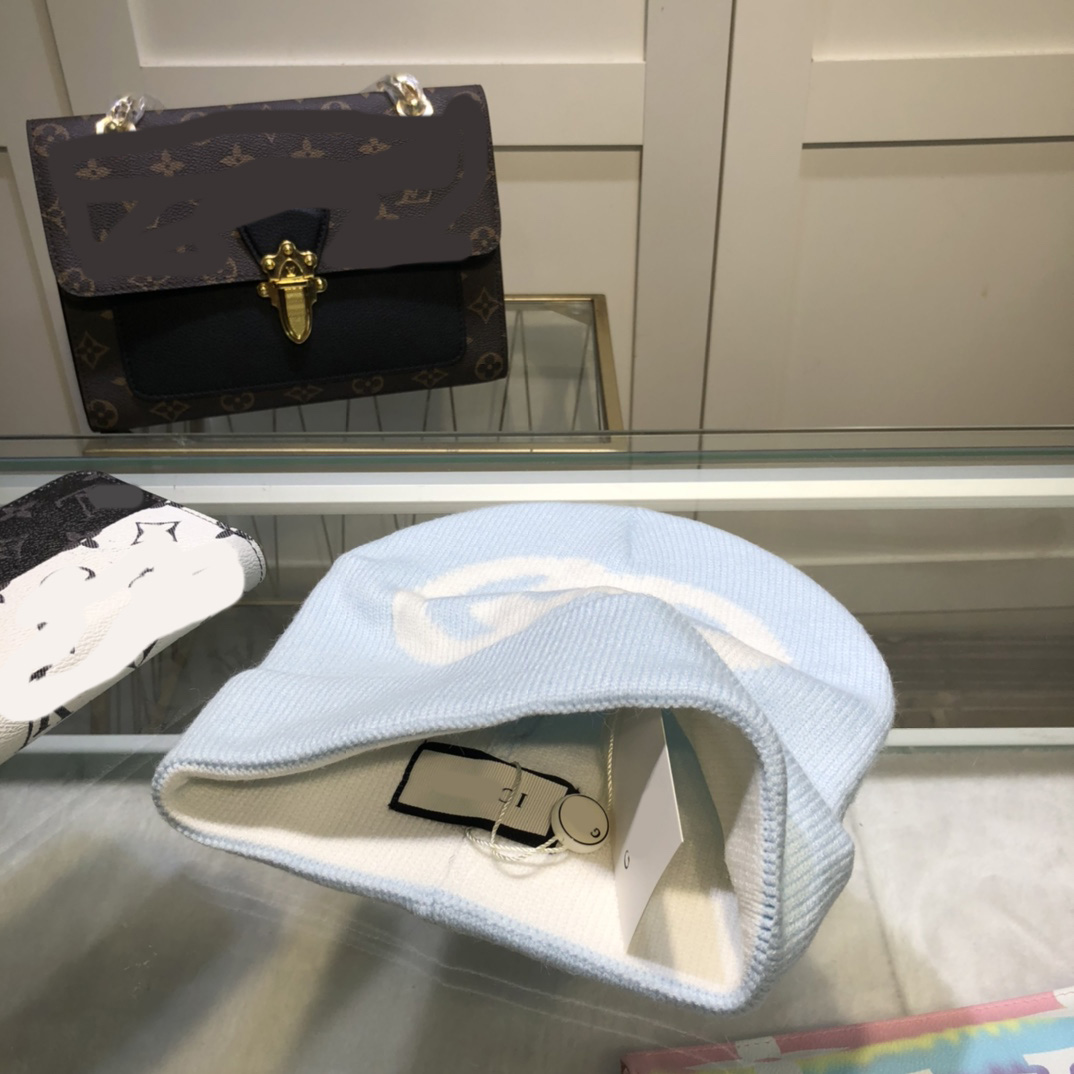Designer Hat 2022 letter wool hats luxury warm women's knitting Beanies woolen hat men's multifunctional outdoor sports fashion street cap
Designer Hat 2022 letter wool hats luxury warm women's knitting Beanies woolen hat men's multifunctional outdoor sports fashion street cap
